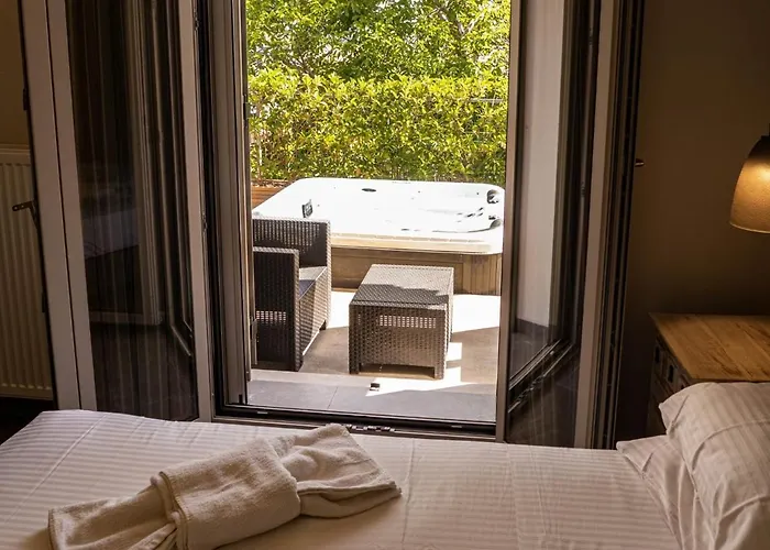 Karya Βίλα Καρυά